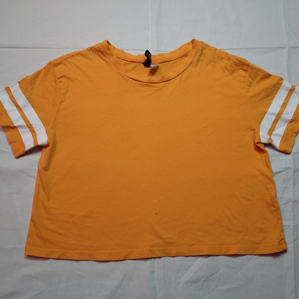 H&M Divided Crop Top Women's Small Yellow Tee Round Neck Short Sleeve Shirt